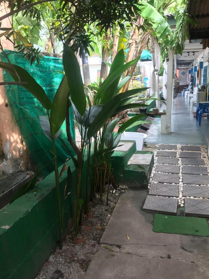 Dar Yasmine Motel Pantai Cenang  Esterno foto