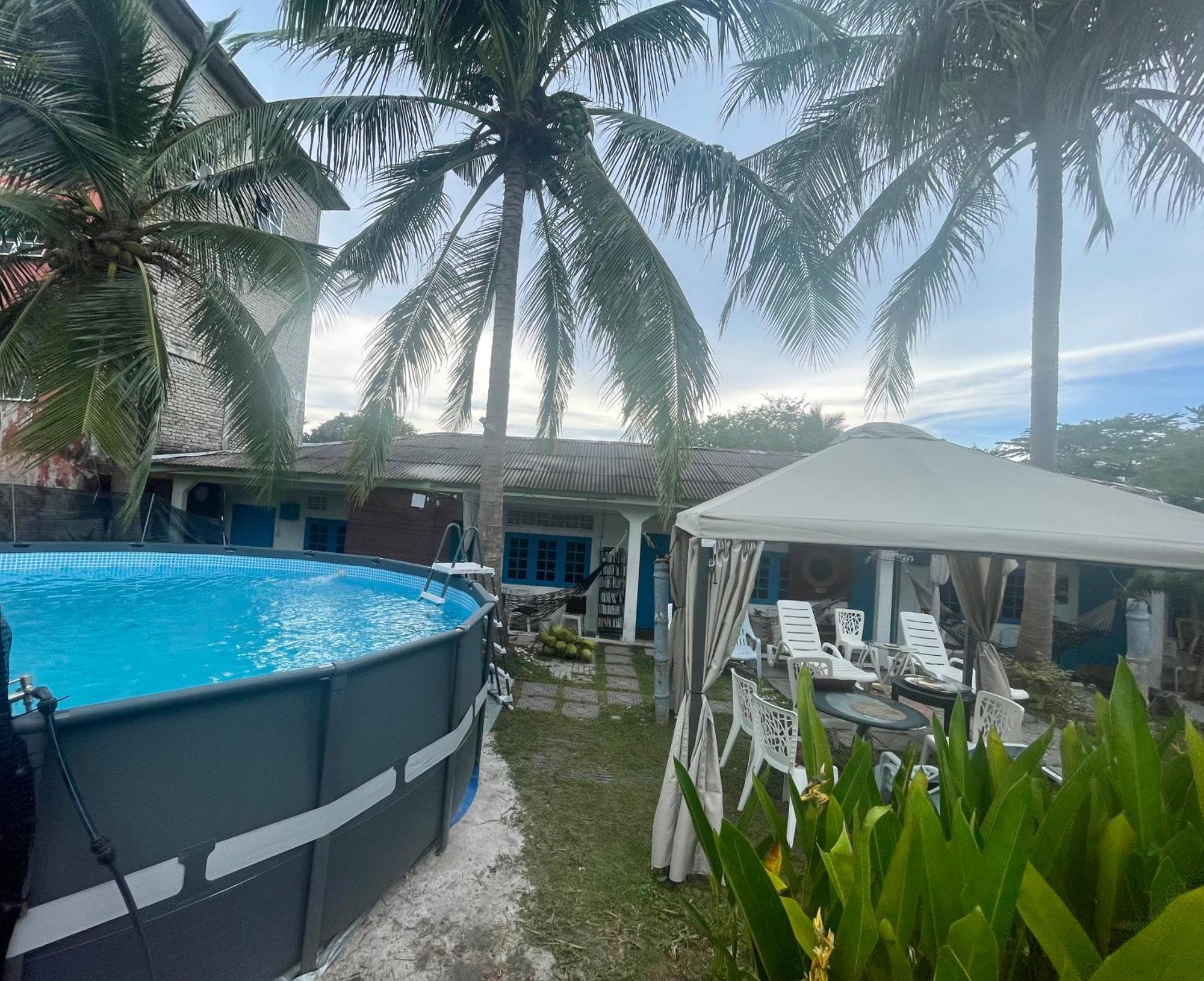 Dar Yasmine Motel Pantai Cenang  Esterno foto